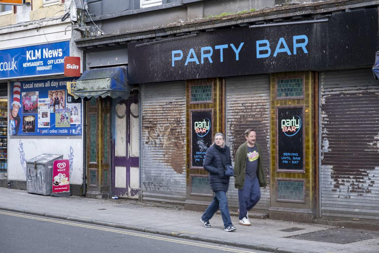 One British pub set to close every day as 5,000 jobs are put at risk