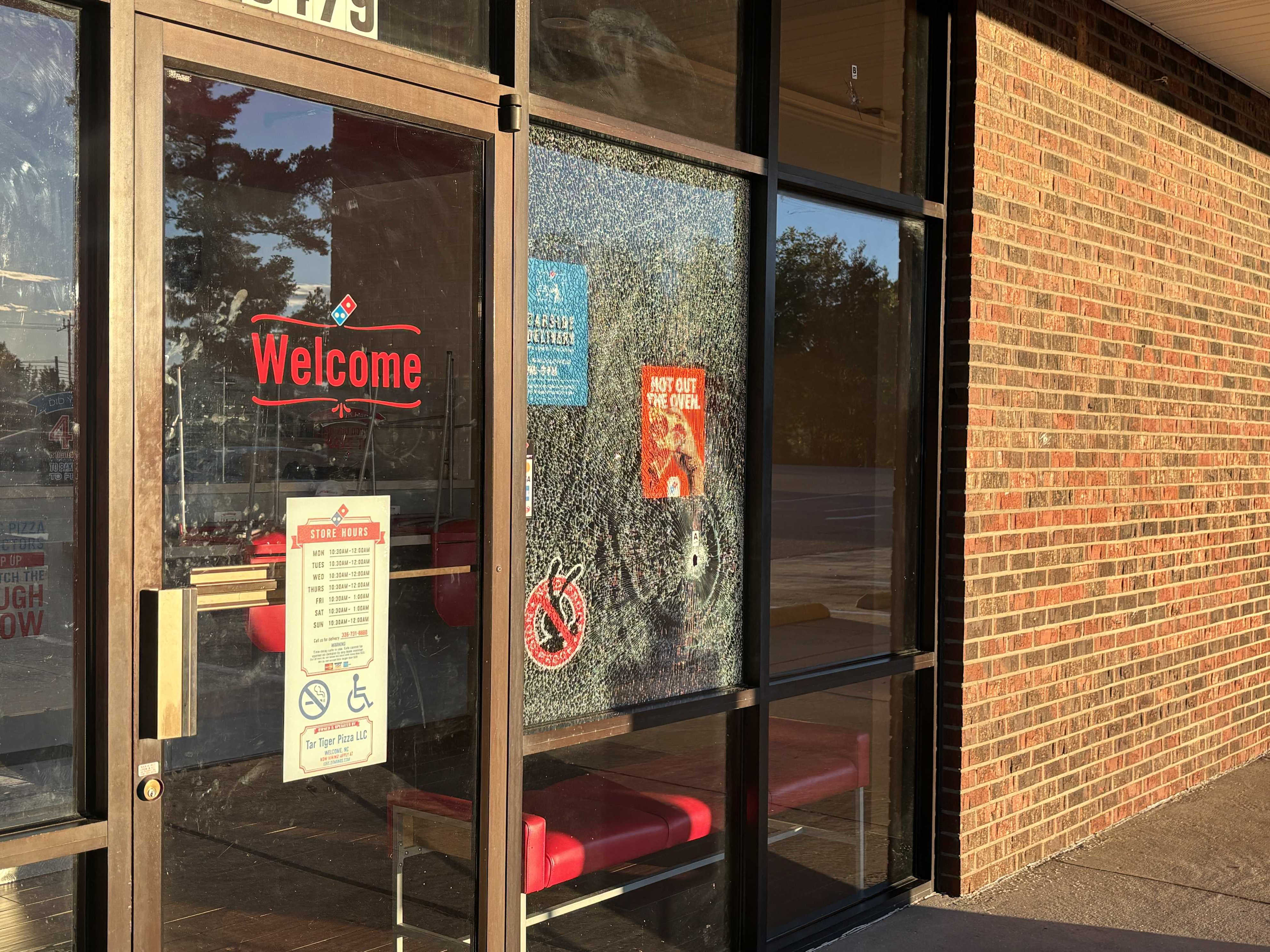 Deputies: One person killed in shooting outside Food Lion in Welcome