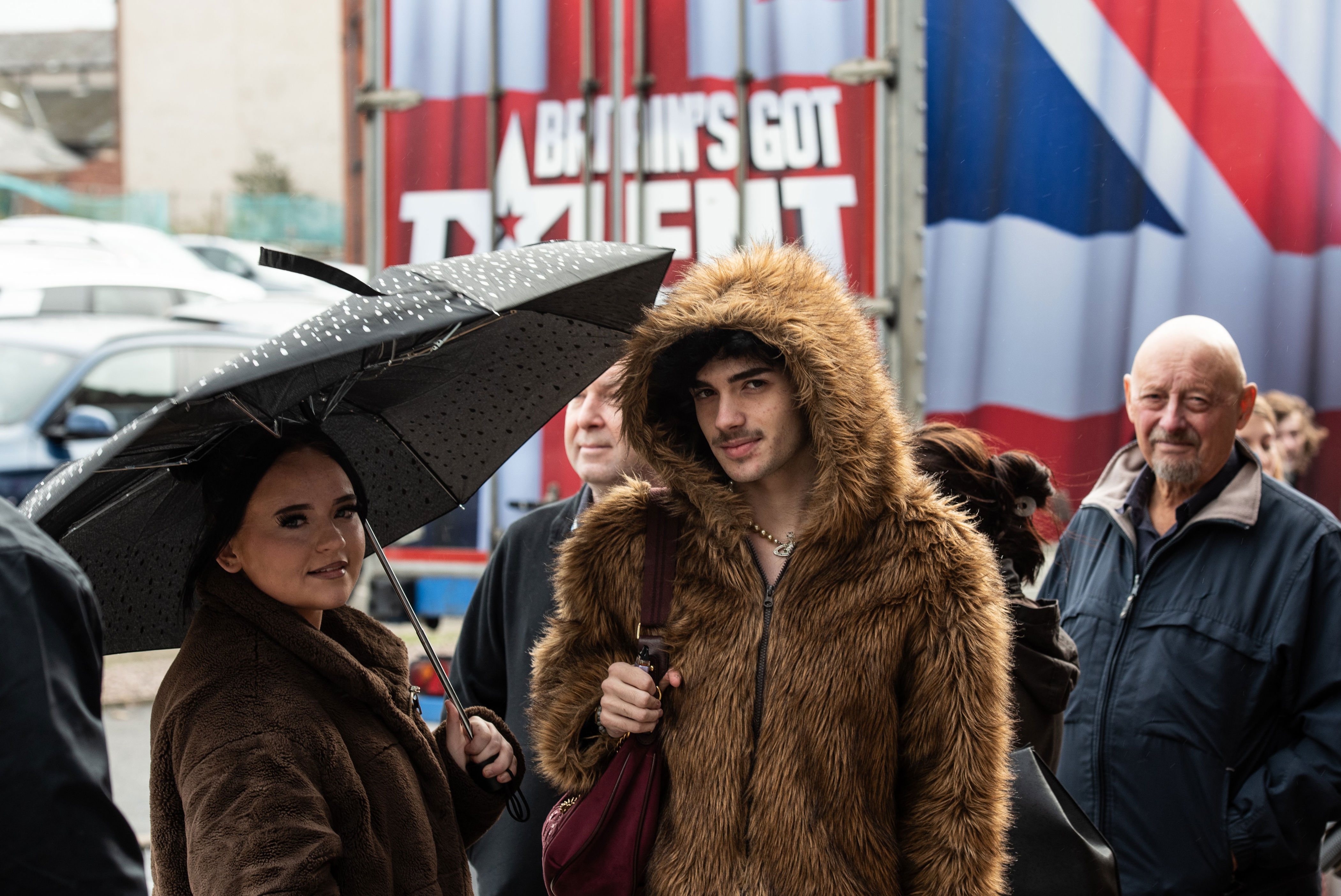 16 exciting shots of Britain's Got Talent fans gathering outside ...