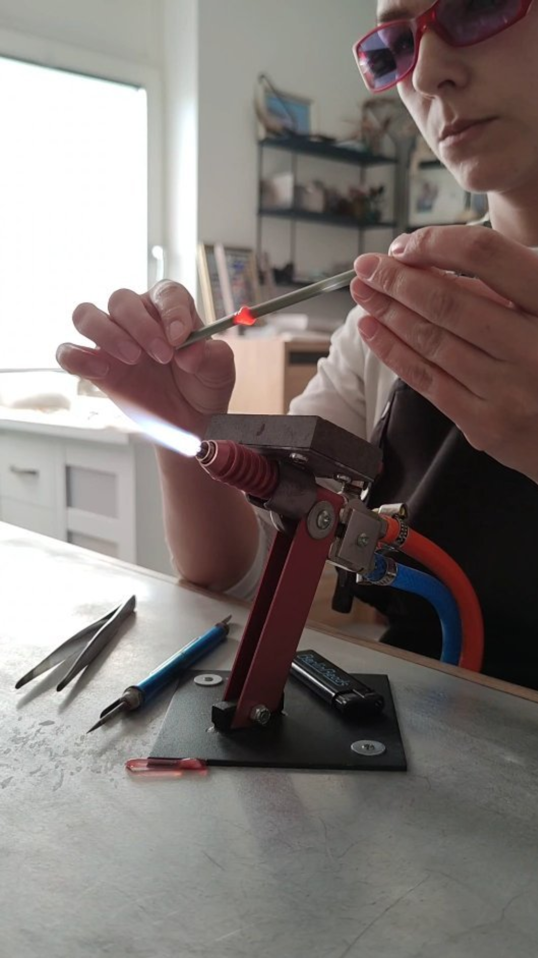 Inside a lampworking tutorial for handmade glass beads