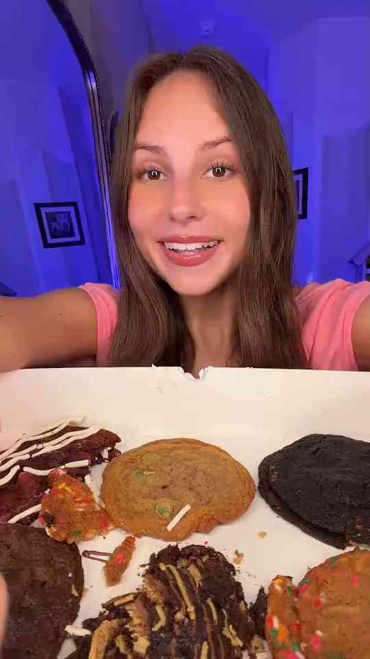 Crumbl cookies of the week🍪all thins this week! First time getting ...