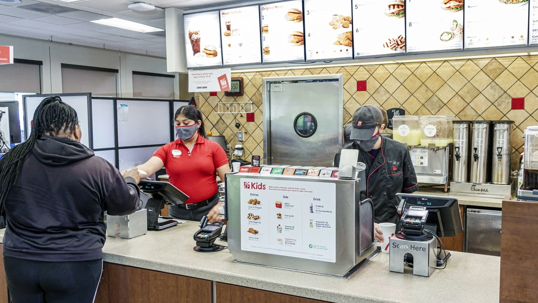 4 emerging tipping situations in everyday life