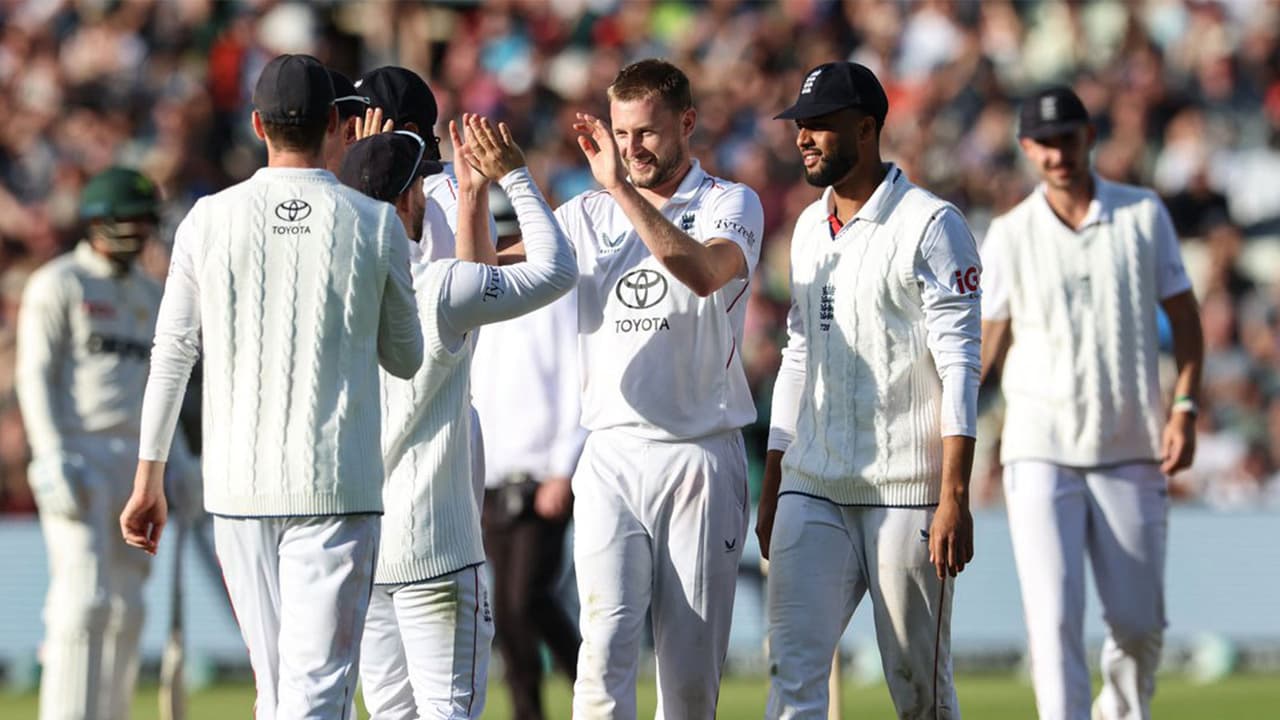 ECB confirms expanded central contract list with 30 players for 2026/27