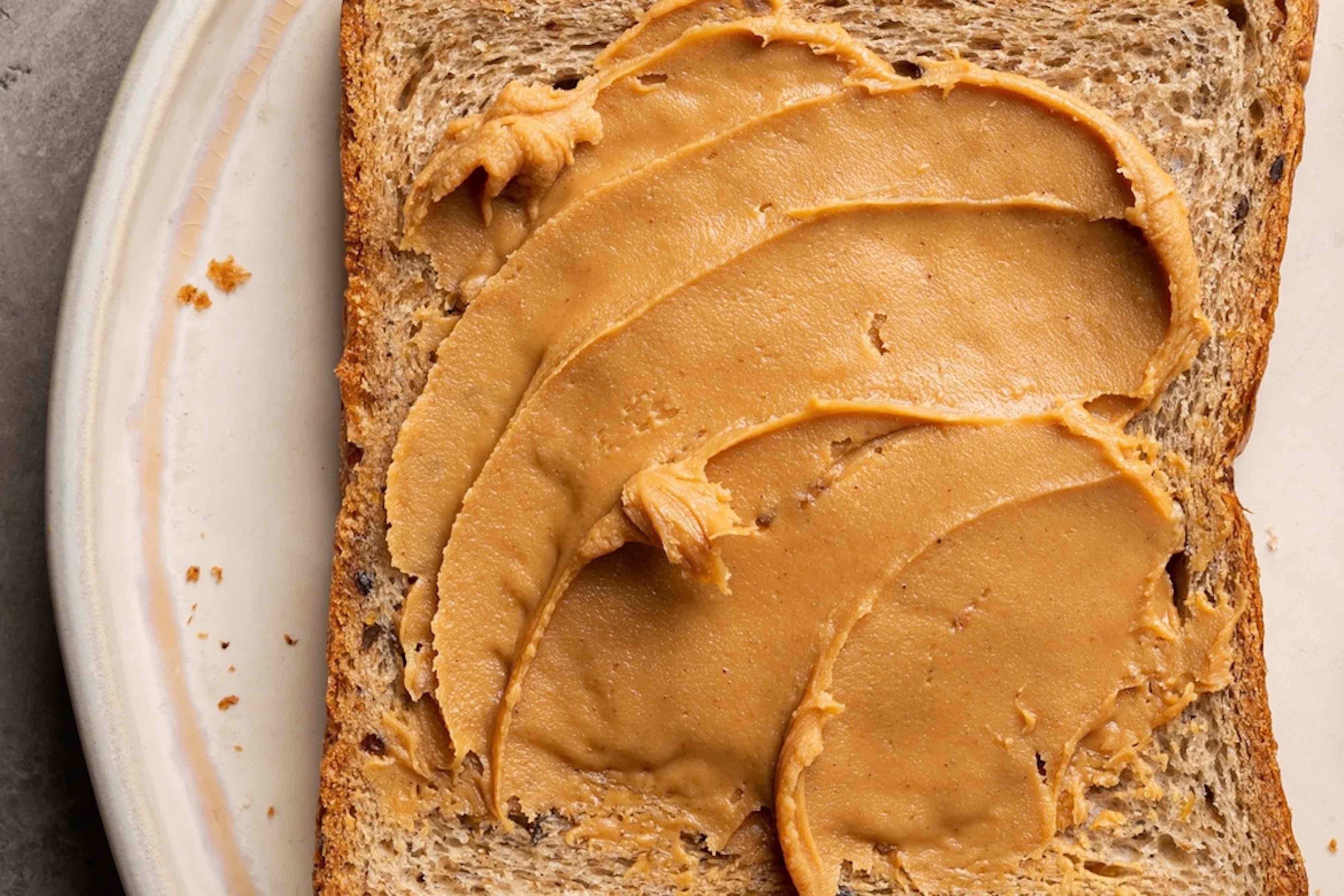 What happens to your blood sugar when you eat peanut butter toast for ...