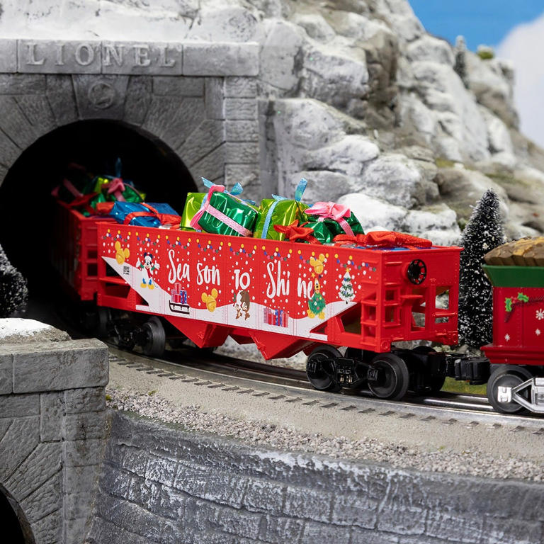 New Disney Lionel trains hit Disney Store, from Mickey to Darth Vader