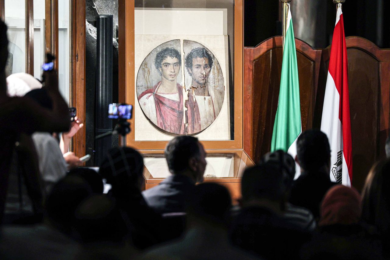 Rare 2,000-year-old portrait of two brothers restored, and it’s leaving ...
