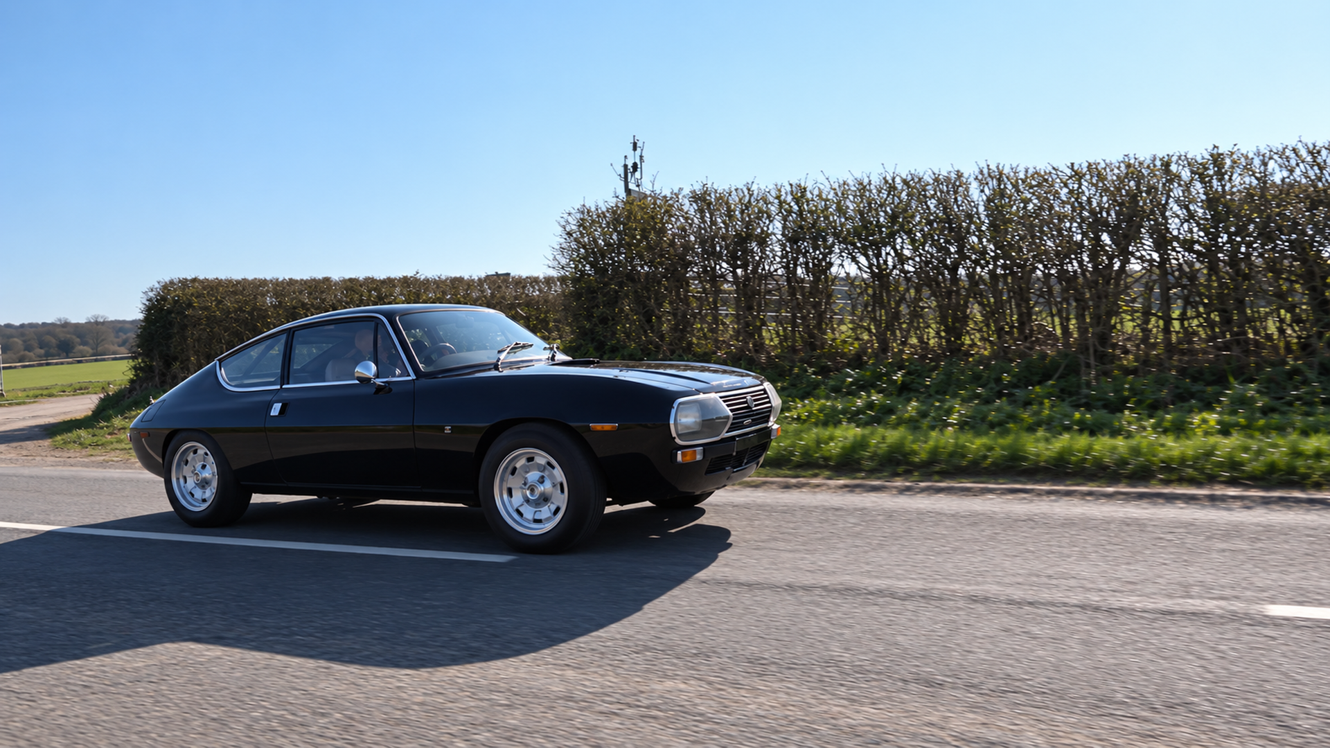 Testing the engine power of a Lancia Fulvia 1600 Sport Zagato