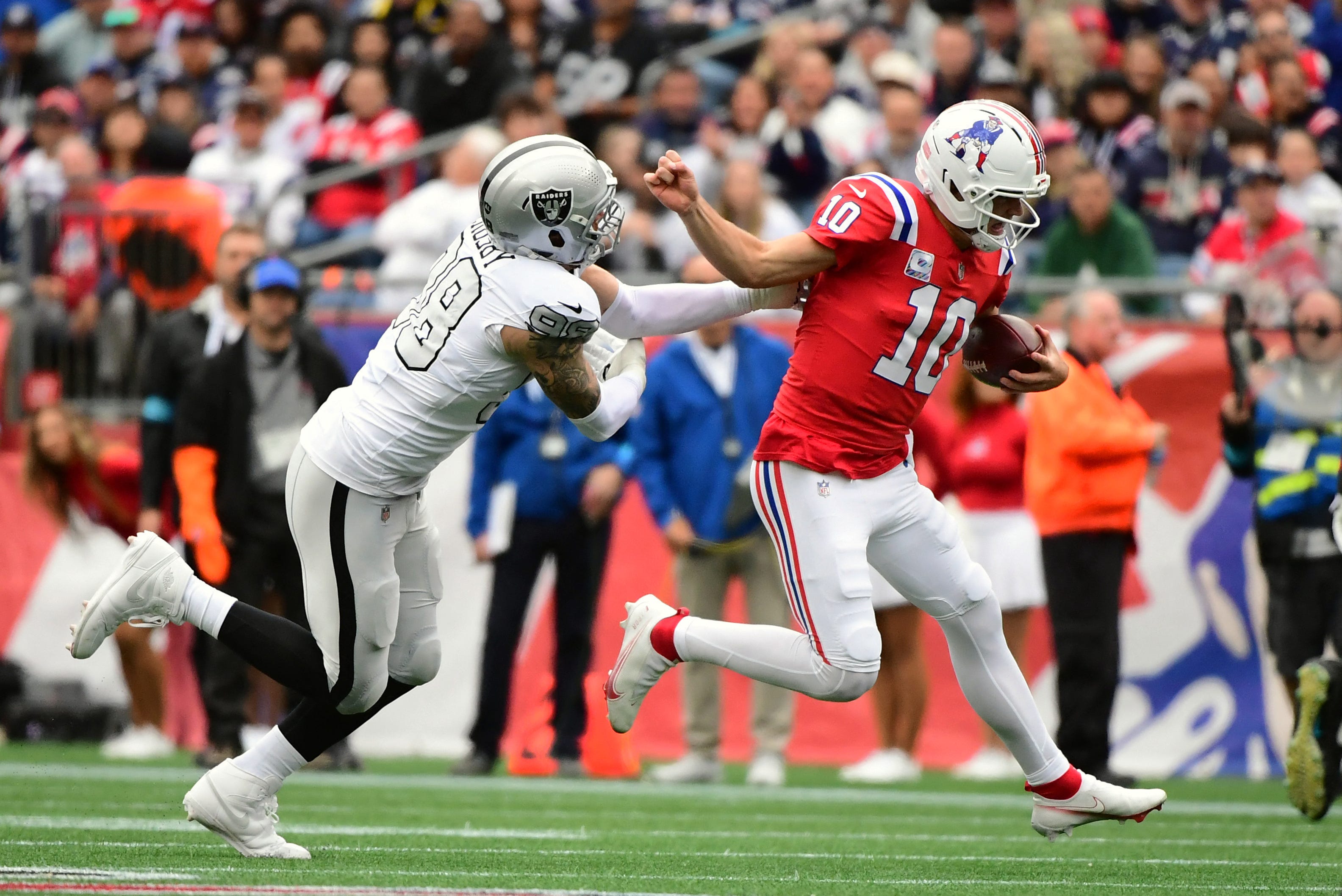 Raiders defense has one week to fix what Patriots exposed before Bills