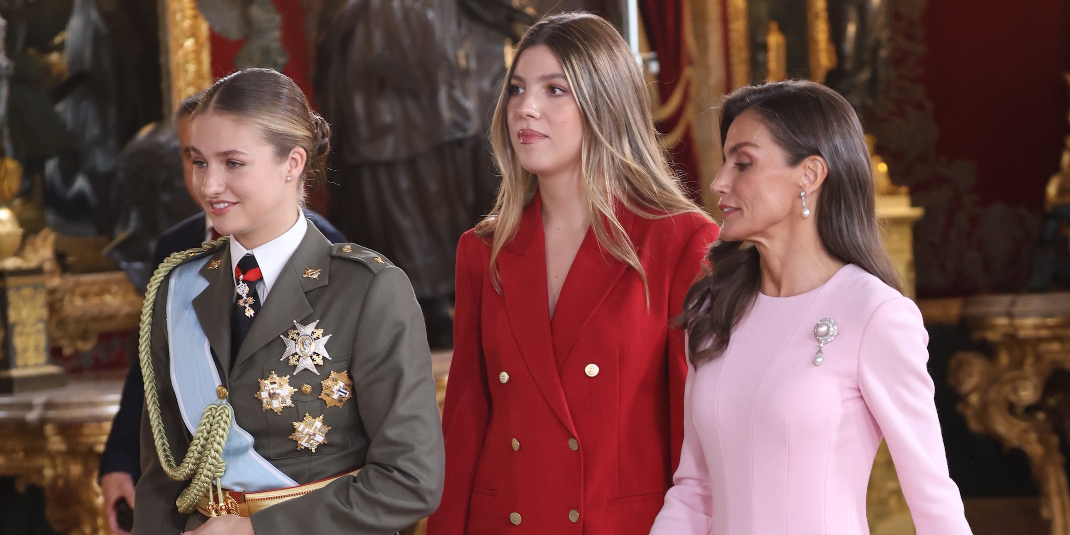 Princess Leonor of Spain brings out her military uniform for a special ...
