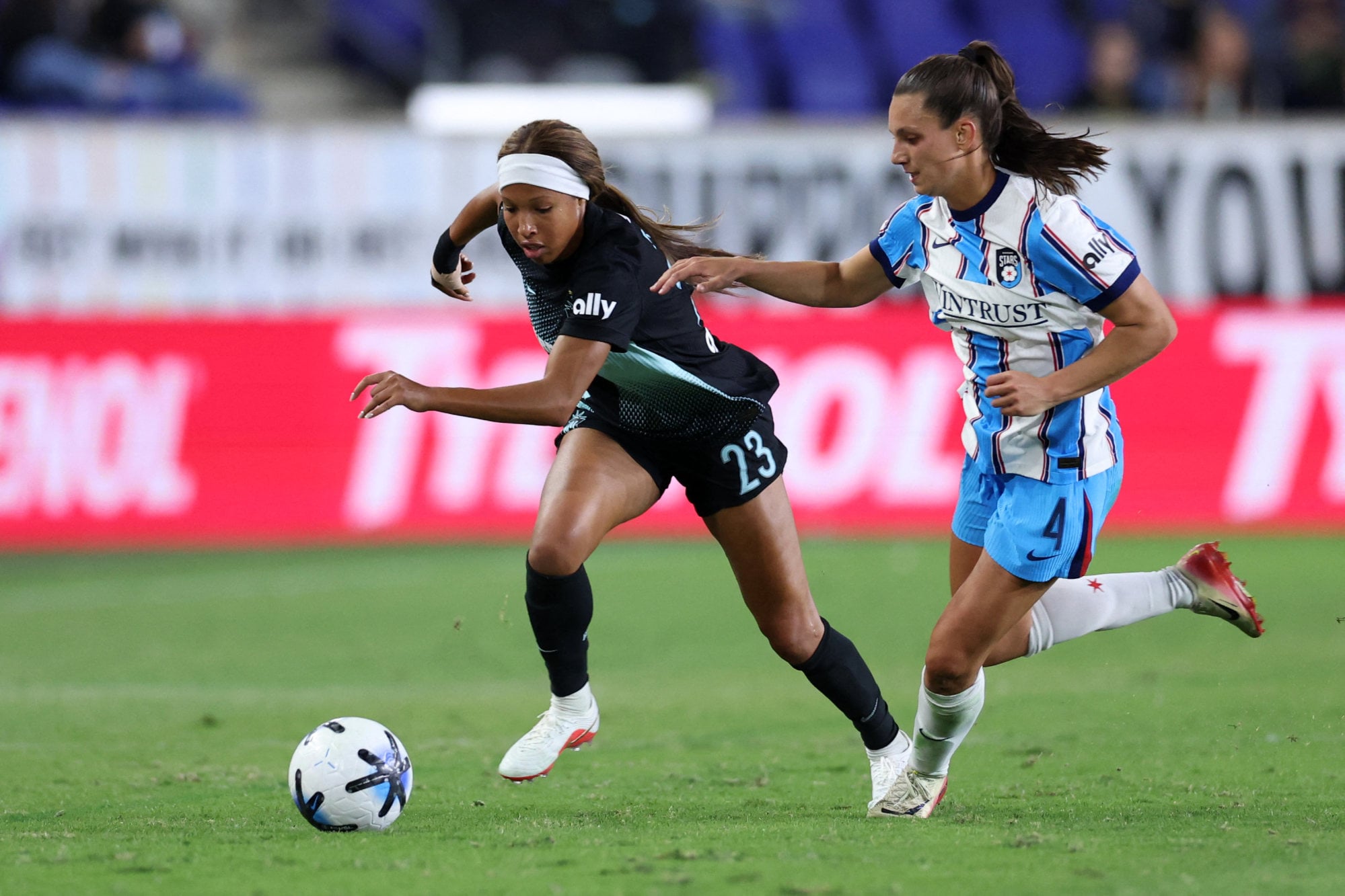 Financial, mental health issues pushing women footballers towards early ...