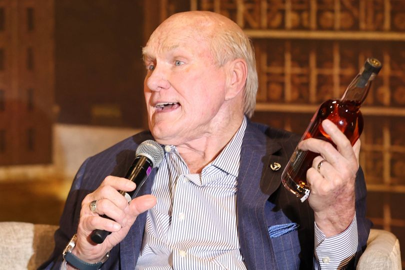 Terry Bradshaw does not hold back with verdict on 'insecure' NFL coach