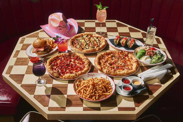 Toronto’s new country bar has pizza, cocktails on tap and line-dancing ...