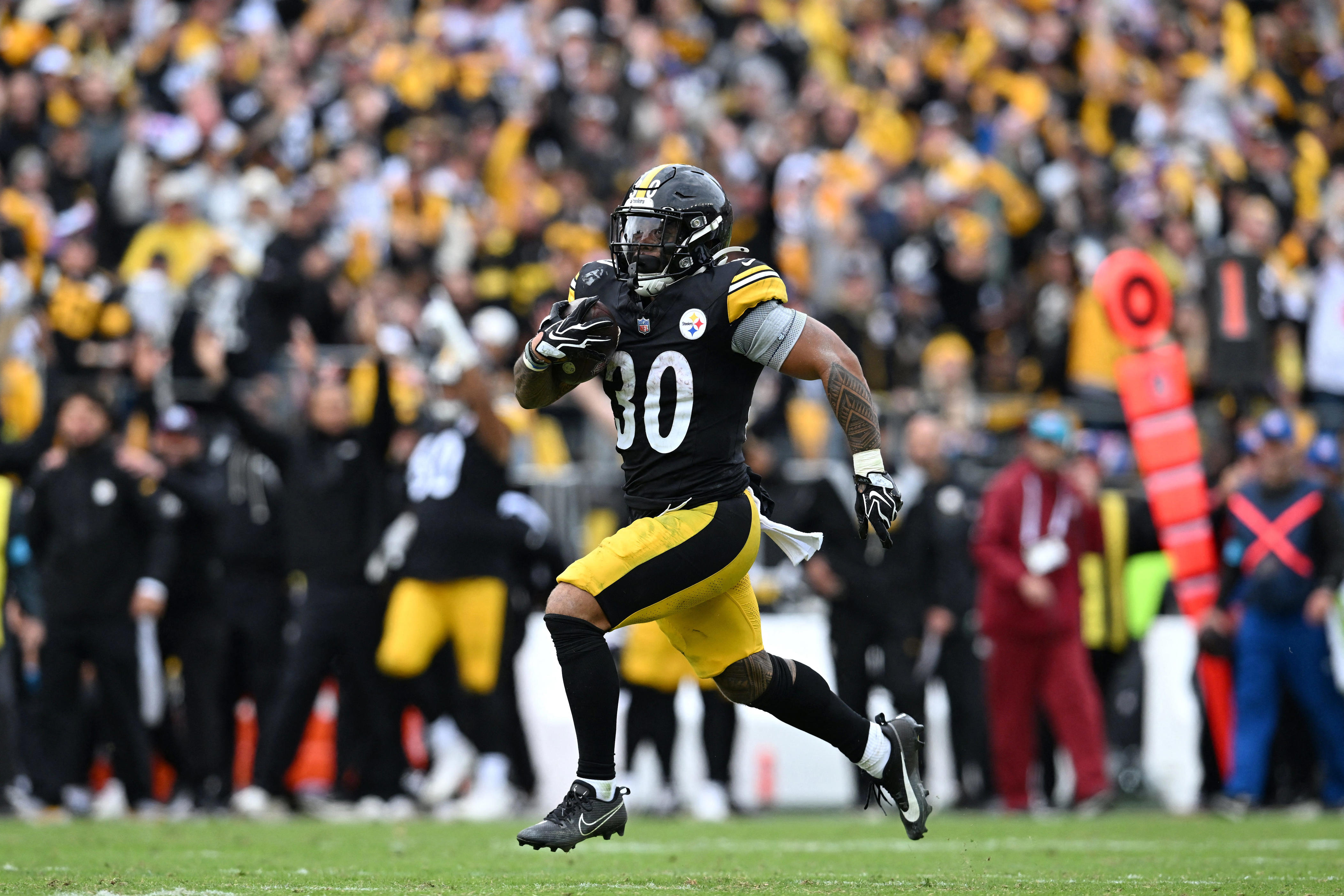 Cam Heyward breaks down Jaylen Warren’s electric impact for Steelers
