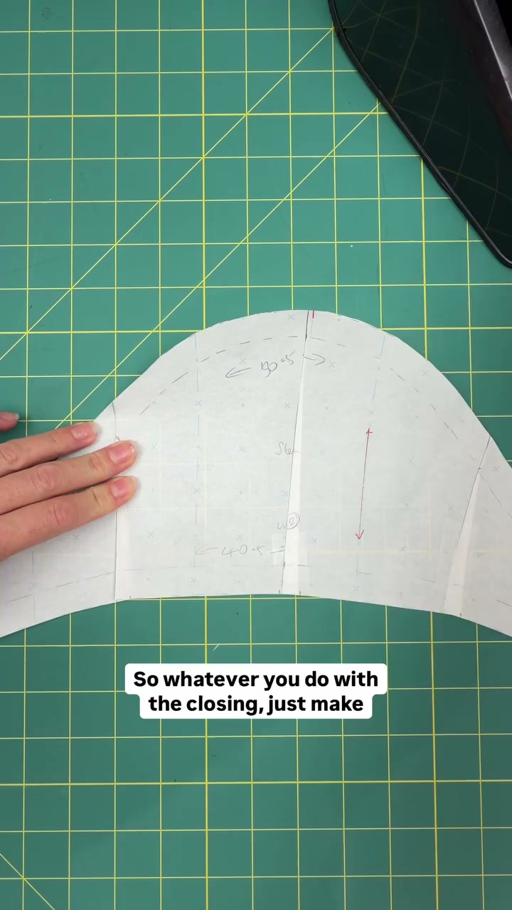 How to fix sleeves that stick out using the slash and close method