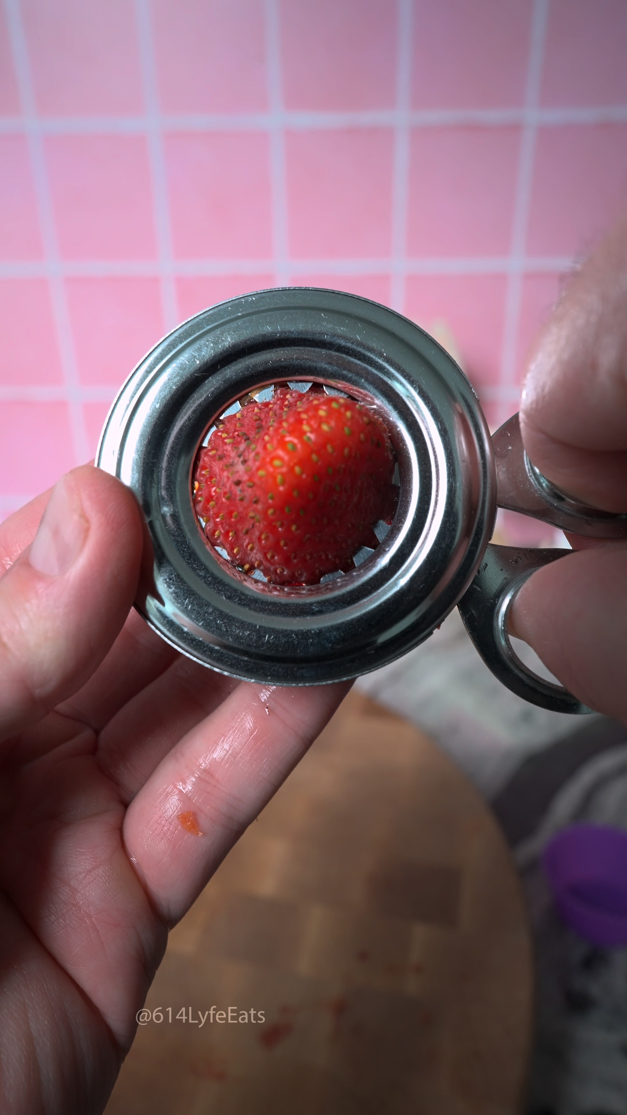 Fast strawberry cutting hack