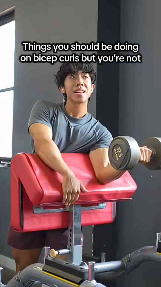 Things you should be doing on bicep curls for maximum growth