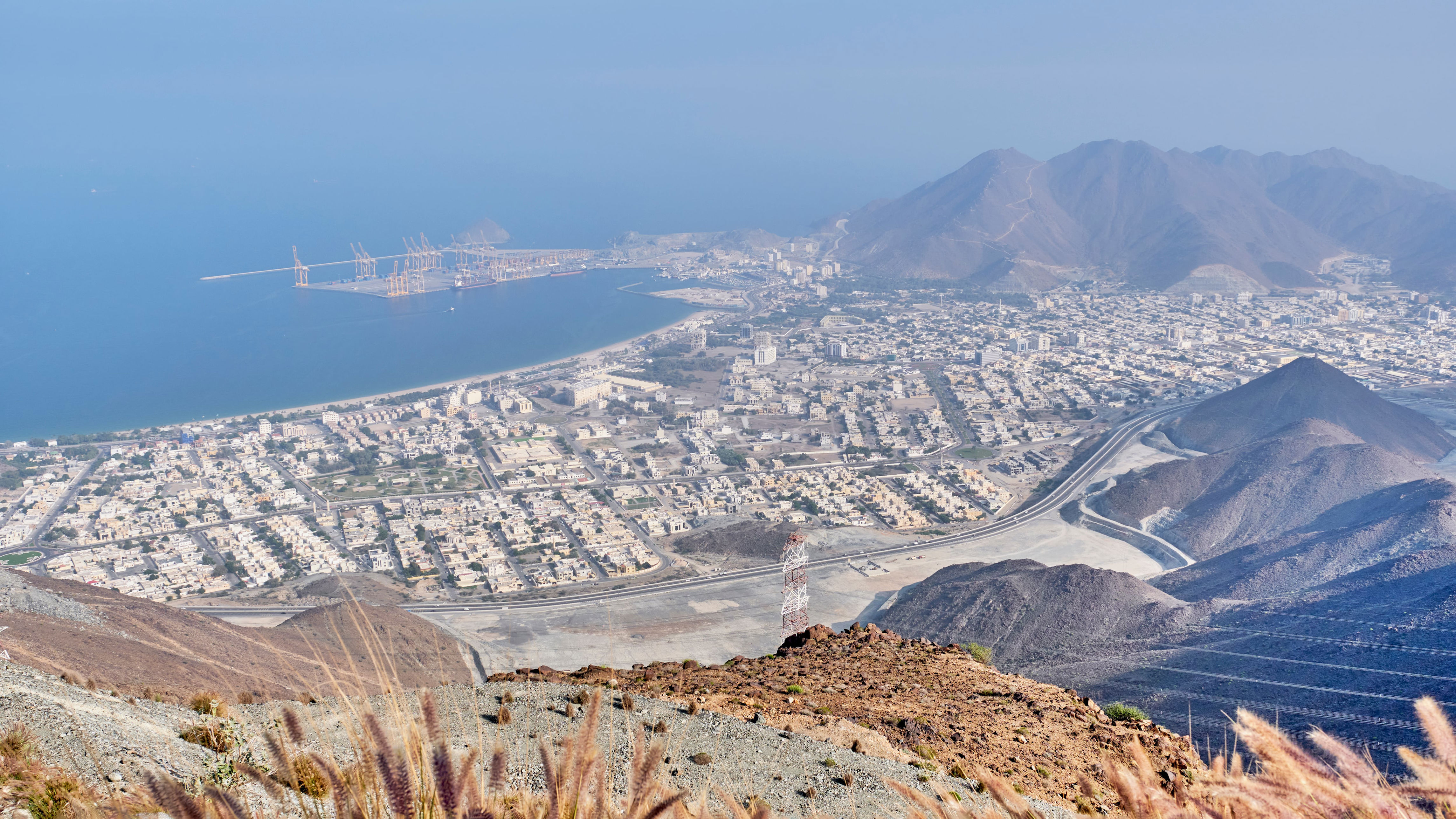 Drivers warned of lower speed limit on Fujairah to Khorfakkan road