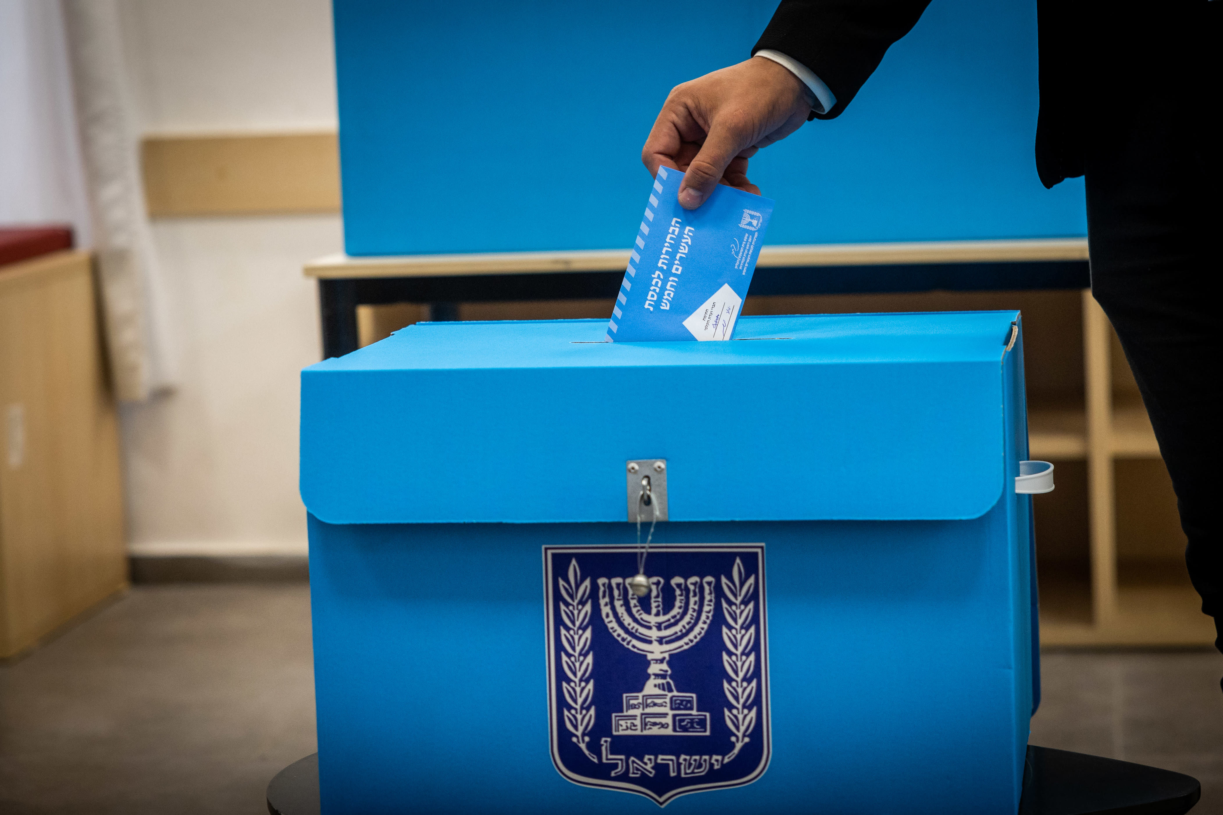 First Israeli ballots cast as diplomats vote abroad from New Zealand to ...