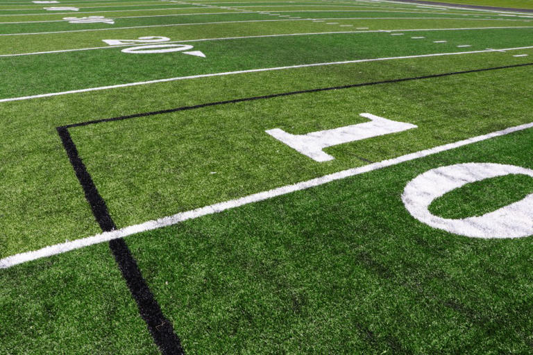 Friday night football: Week 8