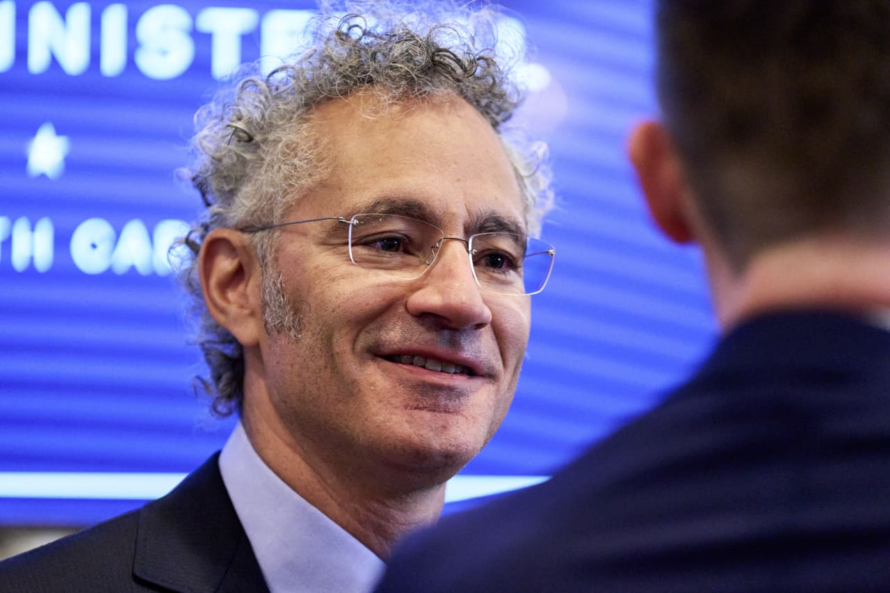 Palantir stock gets price-target boost. Cheaper AI could fuel more growth.