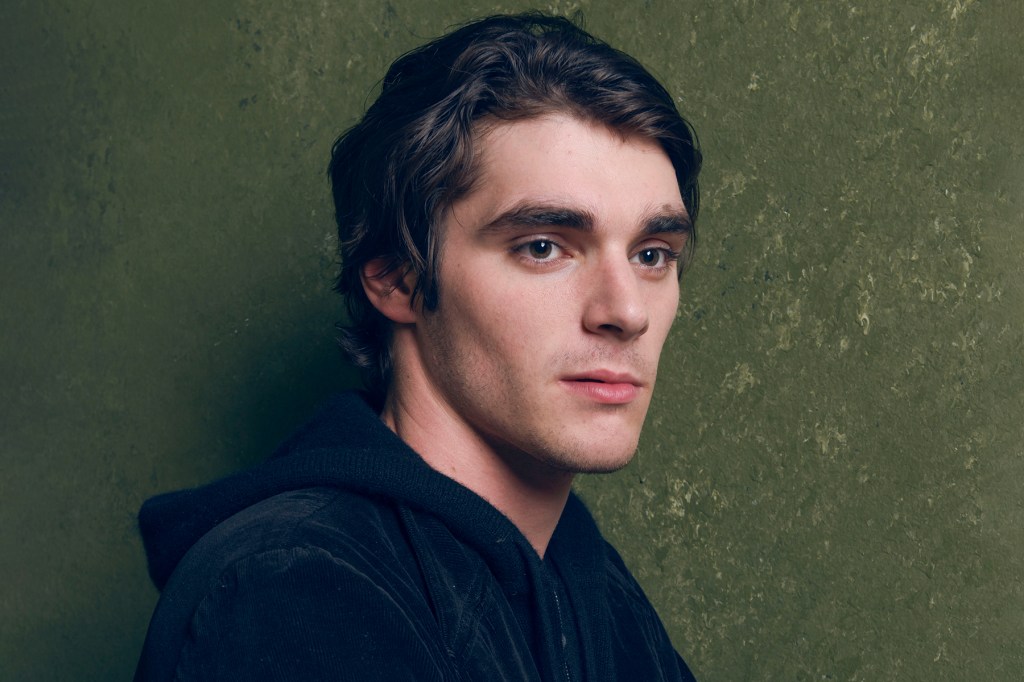 RJ Mitte, 'Breaking Bad' star, dead at 34