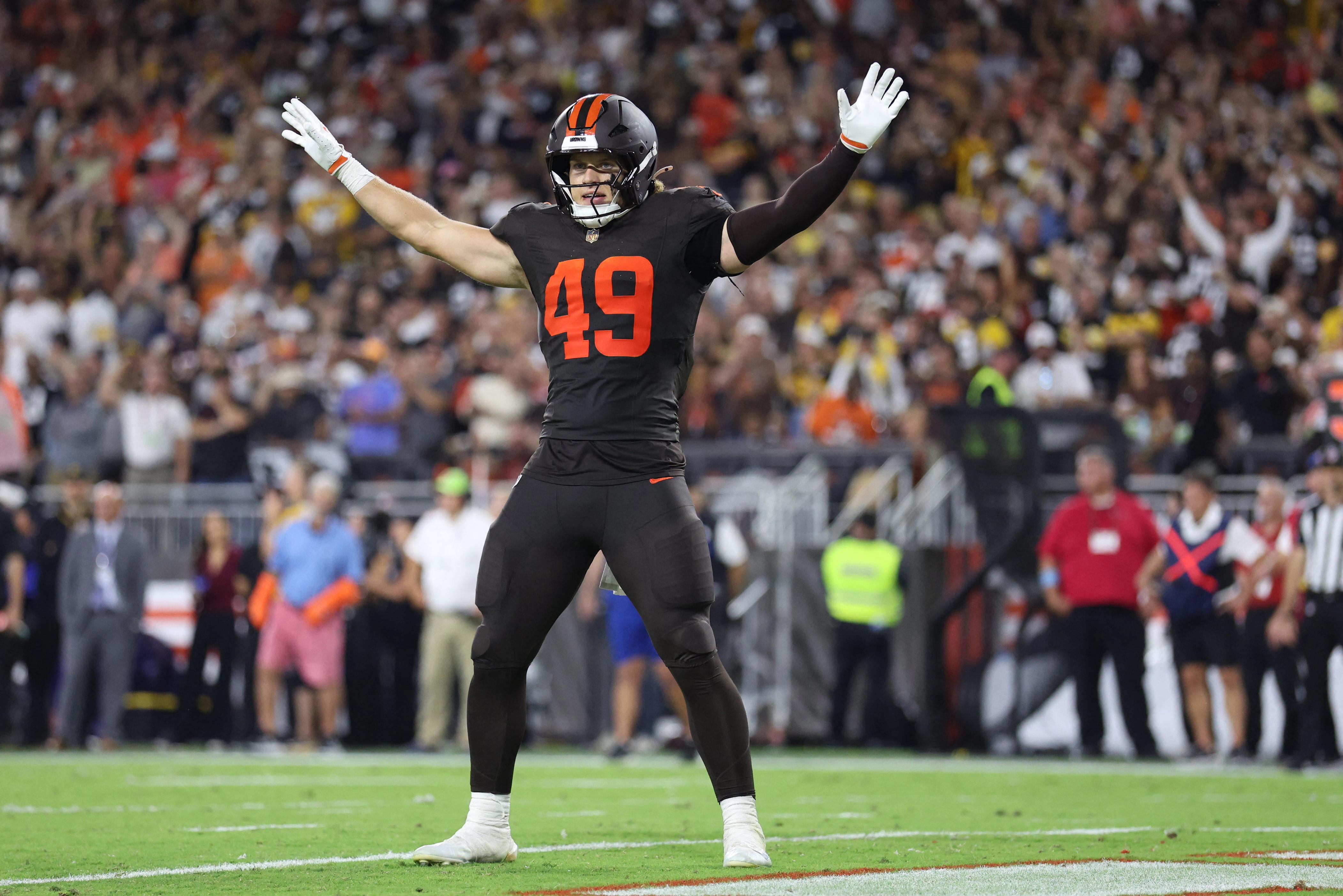 Carson Schwesinger uncertain for Week 6