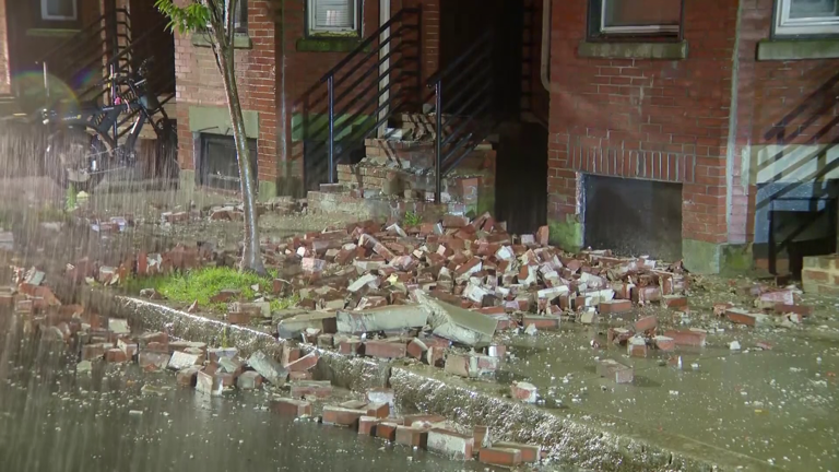 Residents worry about returning after bricks fall from Chelsea building