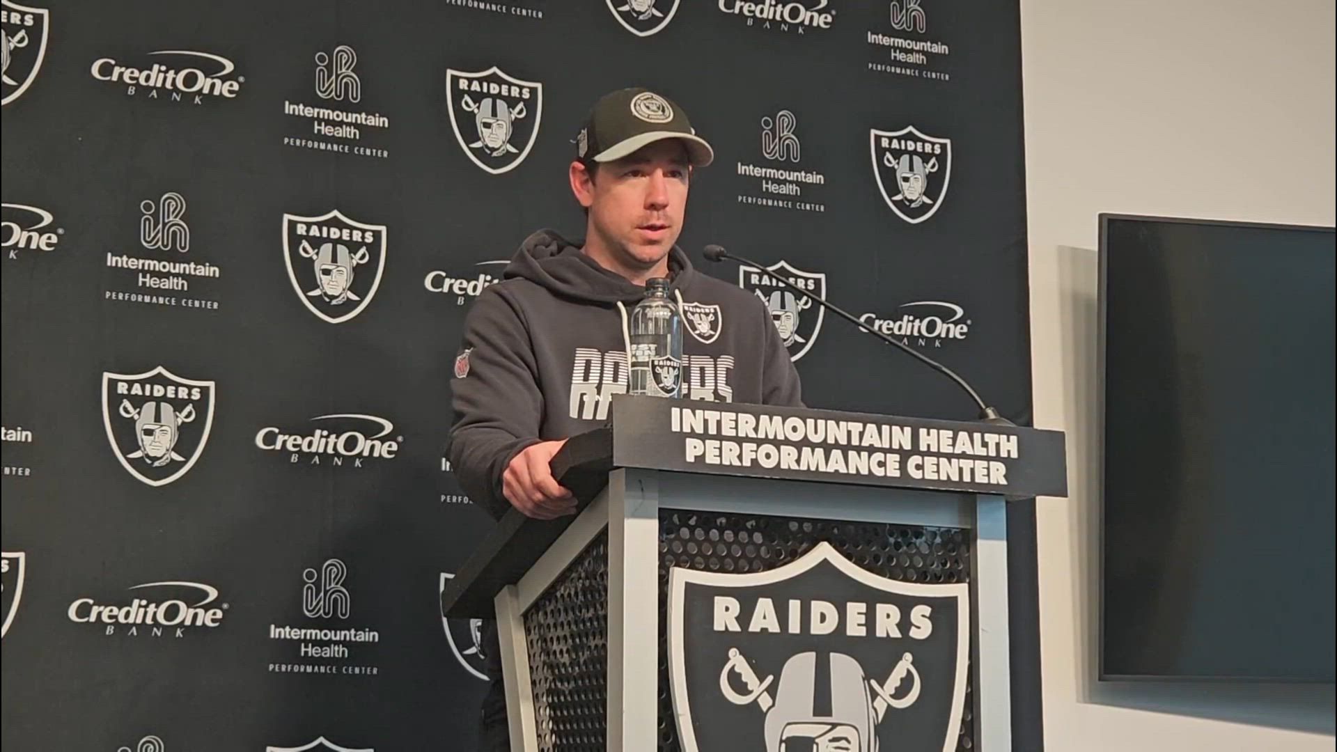 Raiders HC Klint Kubiak admits failures & player issues