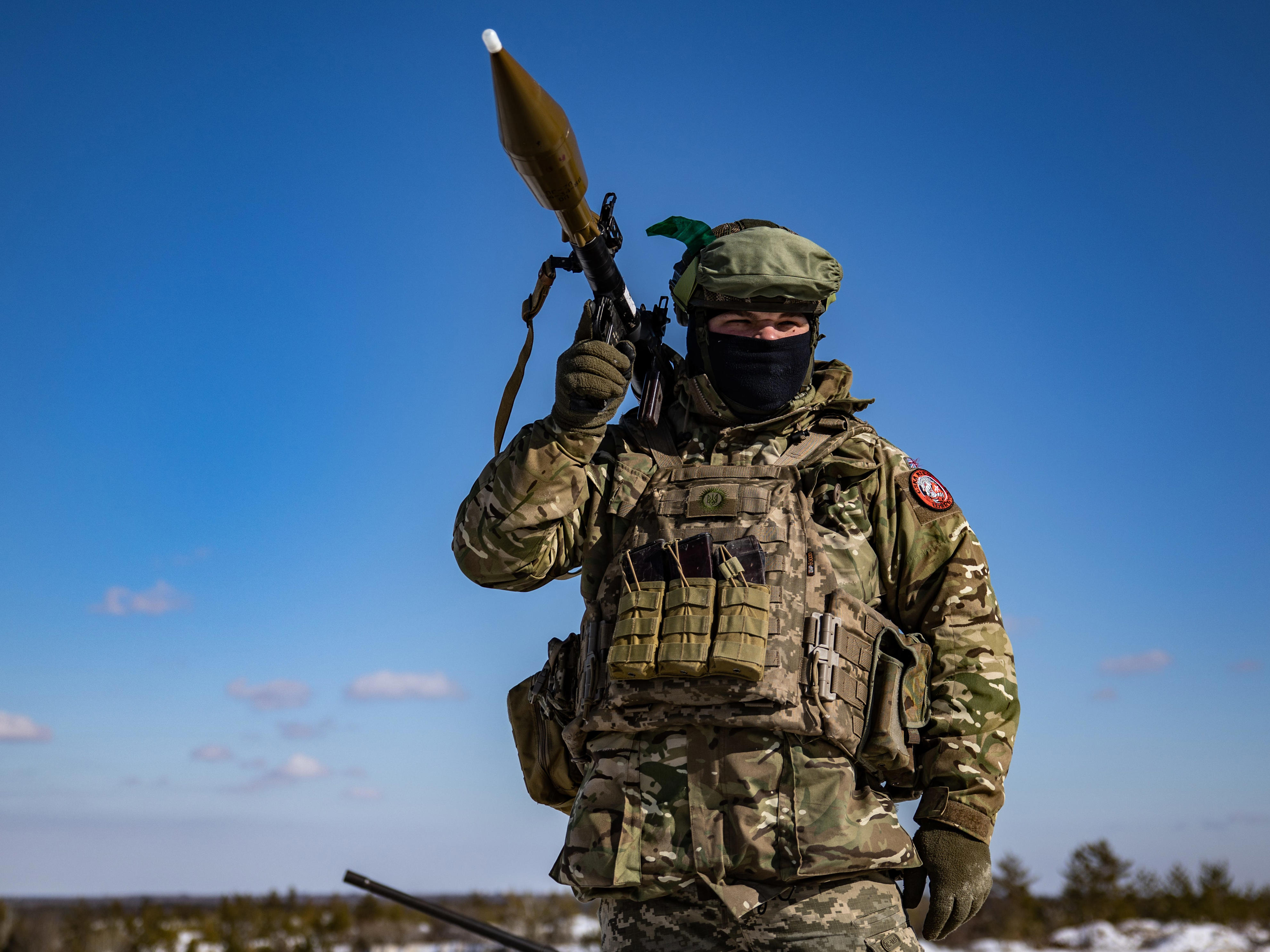 Ukrainian soldiers are putting RPGs on robots for fights in the kill ...