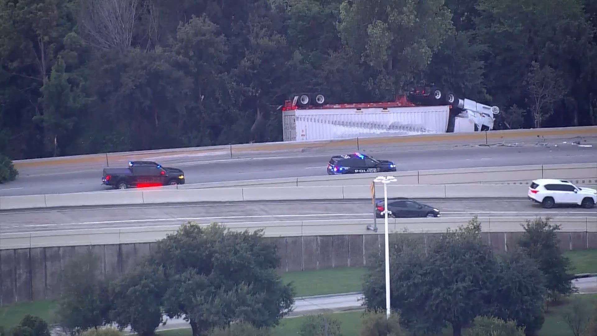 Overturned big rig causing traffic issues on West Loop ramp to I-10