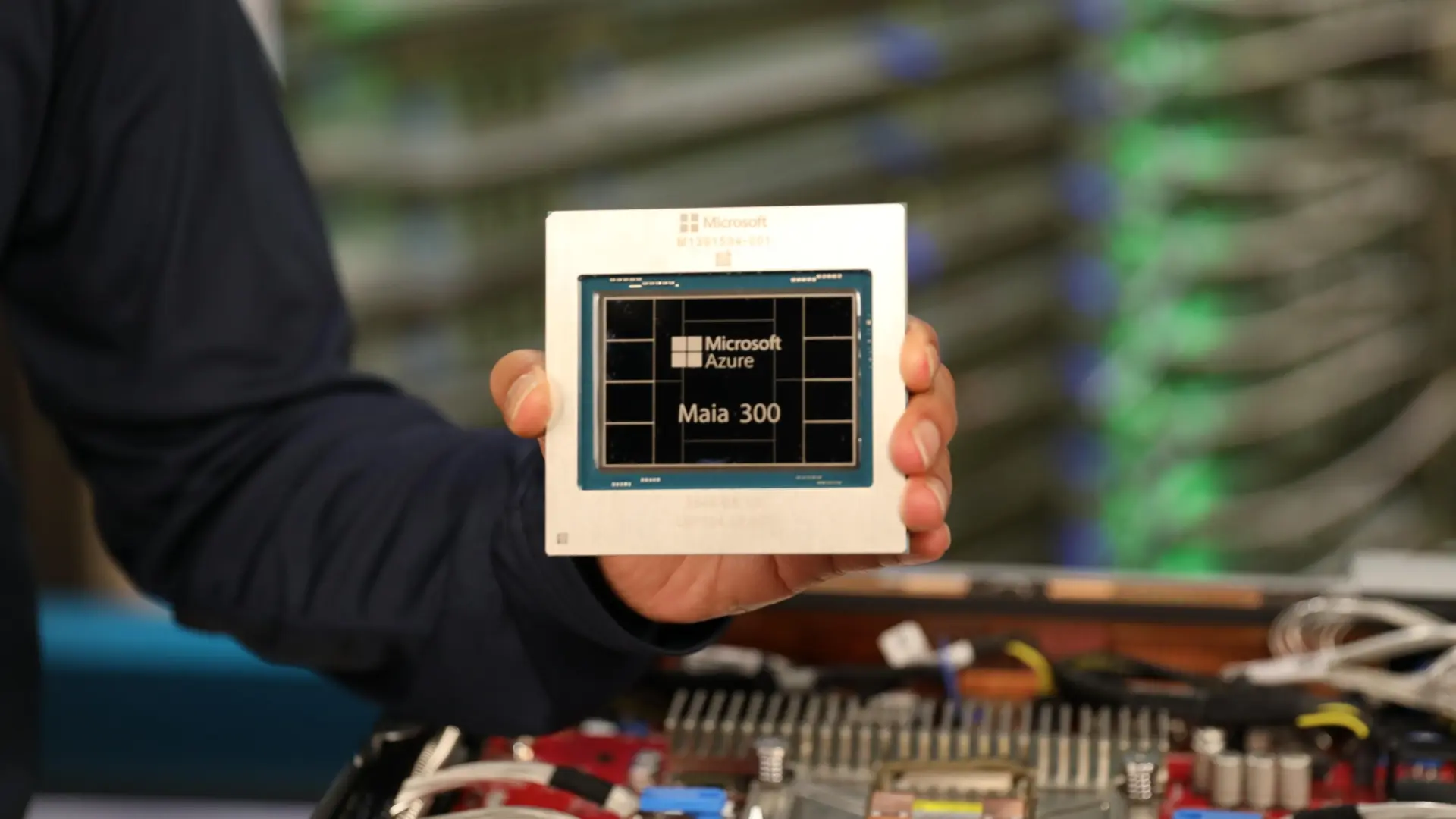 Microsoft presenta un chip de IA que quiere reducir su dependencia de ...