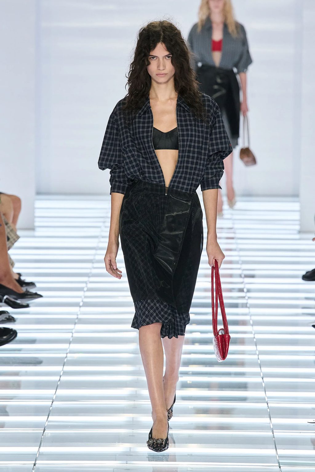 Daisy Edgar-Jones and Esmé Creed-Miles show two sides of Prada