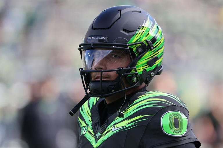 Dylan Raiola shows class with response to being benched by Oregon