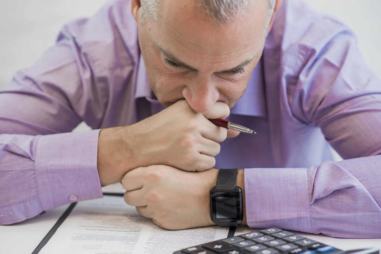 Debt avalanche method: What it is and how it works