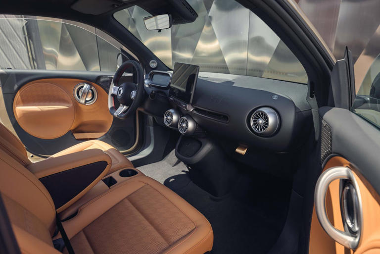 The Smart #2 puts all the elements of a modern EV into an ultracompact ...