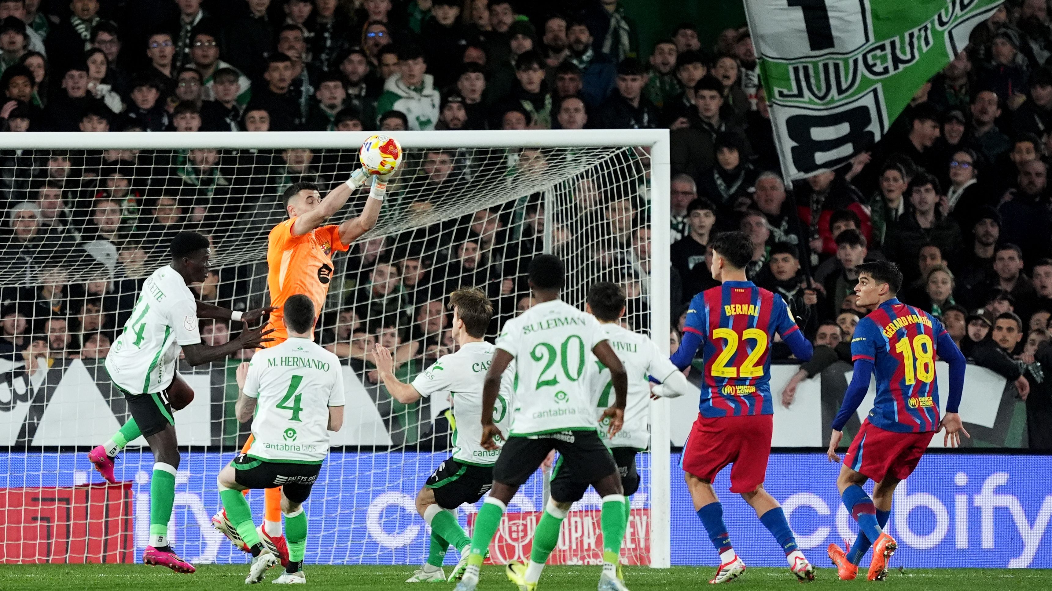 Thrilling behind-the-scenes: Barcelona star's cameras expose a criminal ...