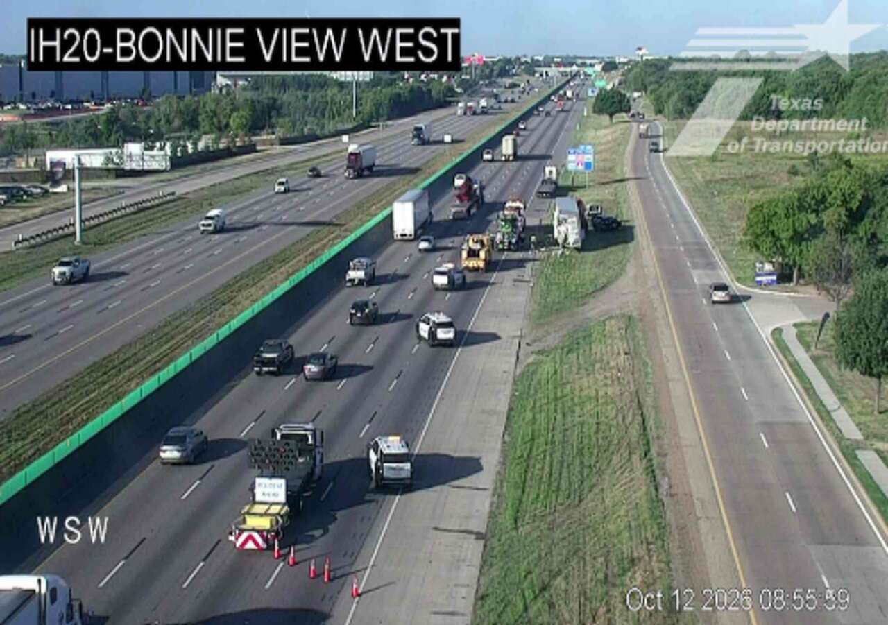 Early Monday morning collision on I-20 in Dallas causing major congestion