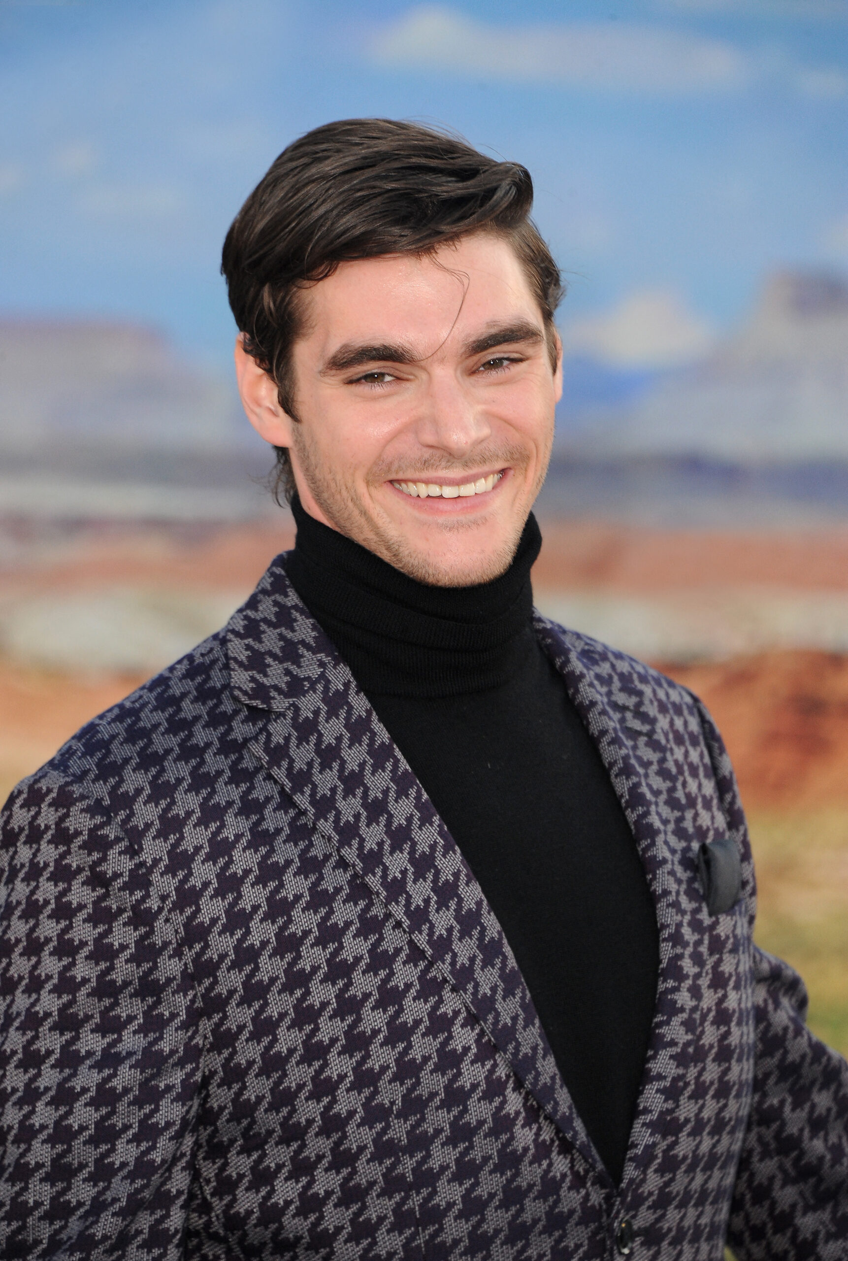 RJ Mitte’s missing ‘Breaking Bad’ earnings claims get new details from ...