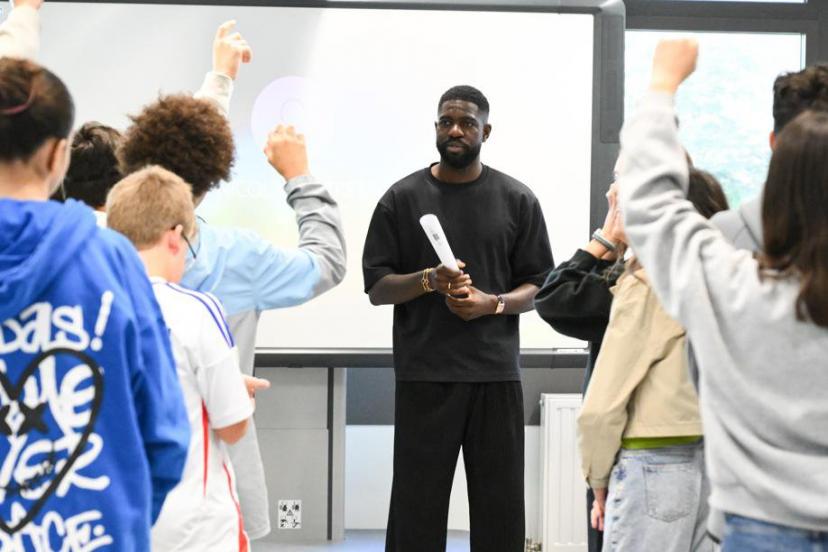 Umtiti parle santé mentale au collège : « Ces échanges font du bien à ...