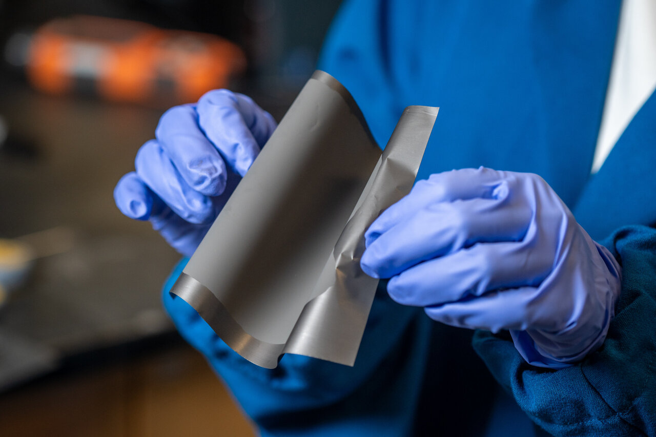 Just add water: New binder simplifies battery manufacturing and ...