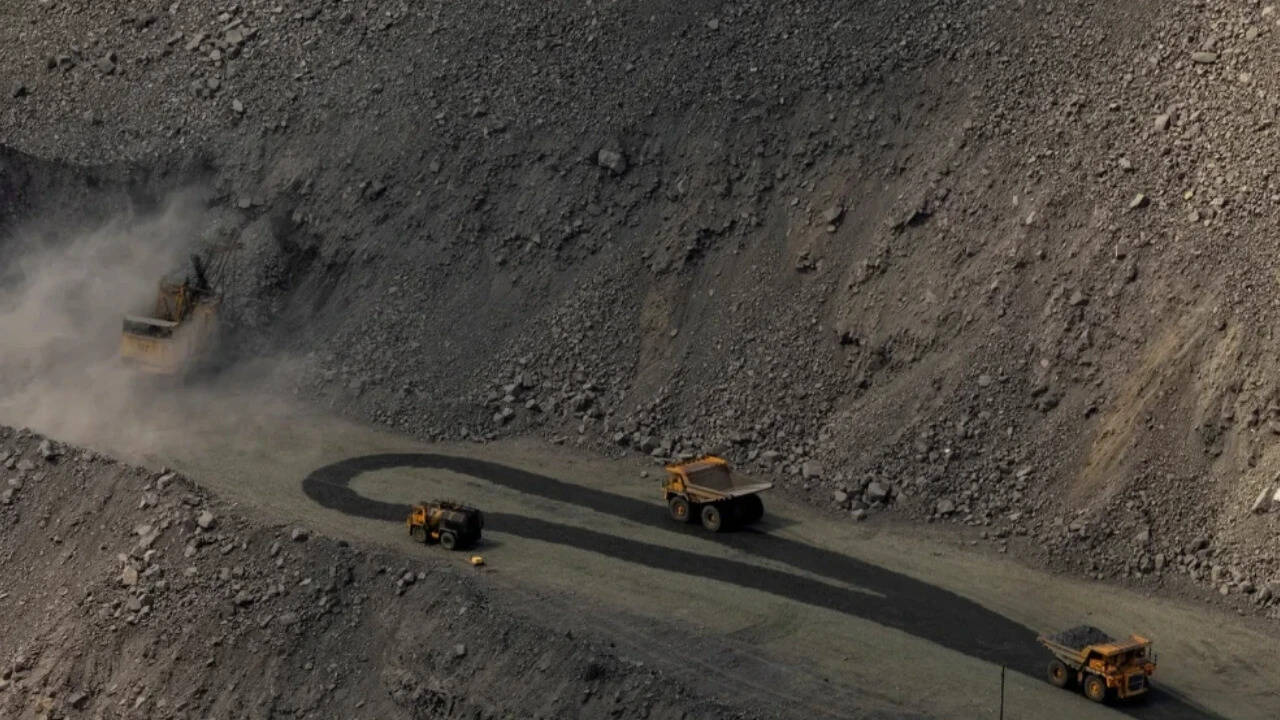Government moves to set up mineral exchange, 5 commodities to be traded ...
