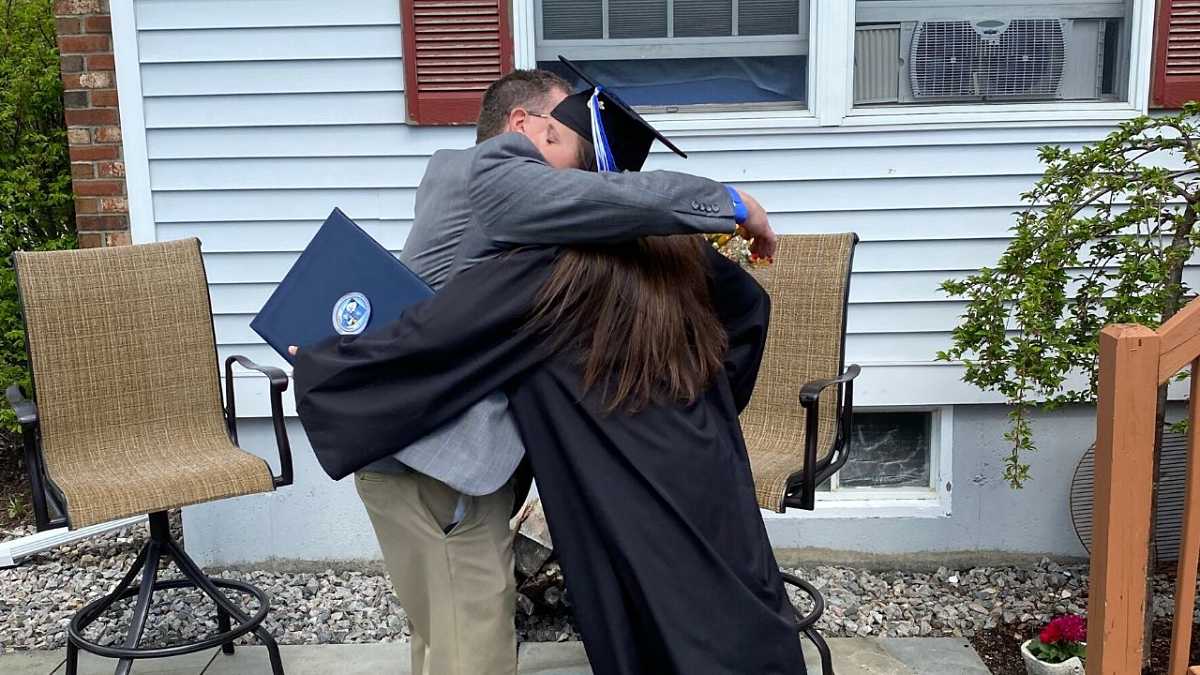 Family Host At-Home Graduation For Daughter | Happily