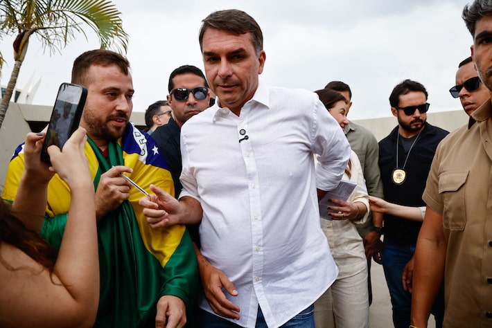 TSE manda Flávio, Carlos Bolsonaro e Marçal removerem vídeo falso sobre ...
