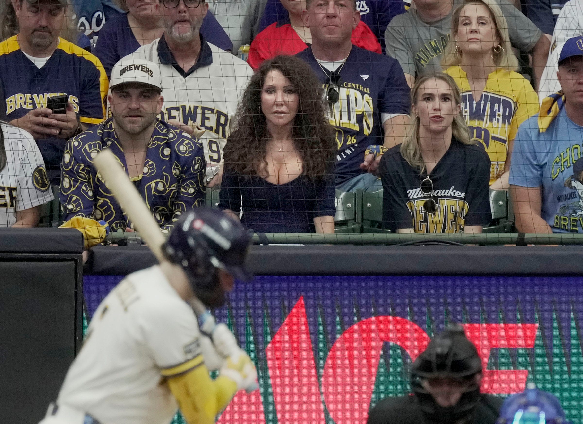 Who is Front Row Amy? Brewers super fan a fixture behind home plate