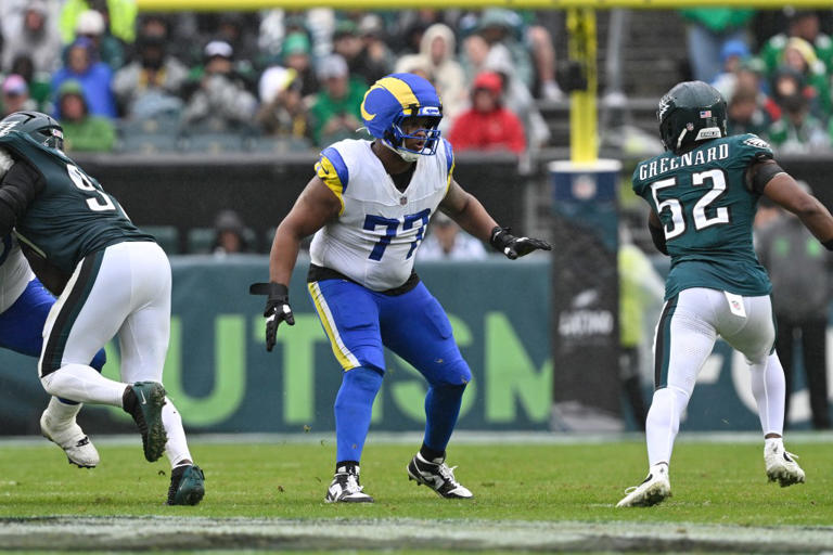 Rams star throws punch at Bills player in ugly postgame fight as ...