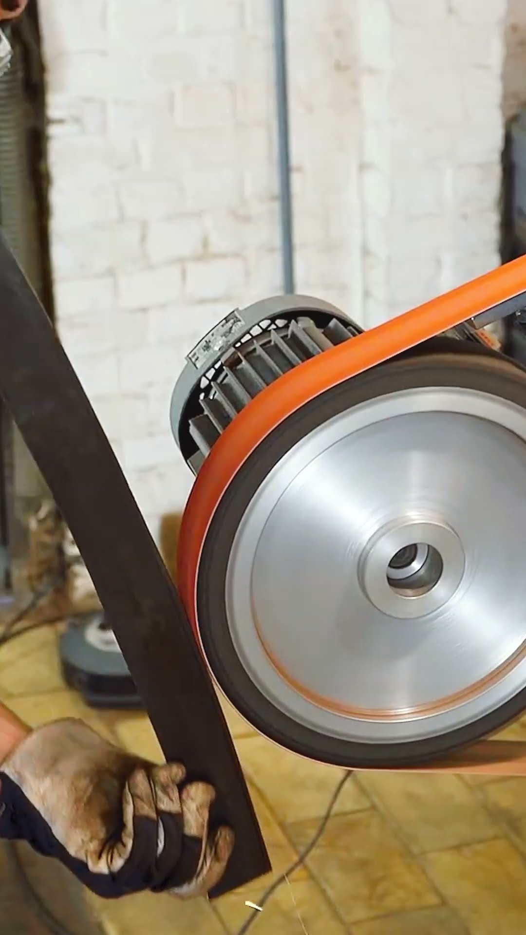 How I crafted a custom titanium katana from scratch