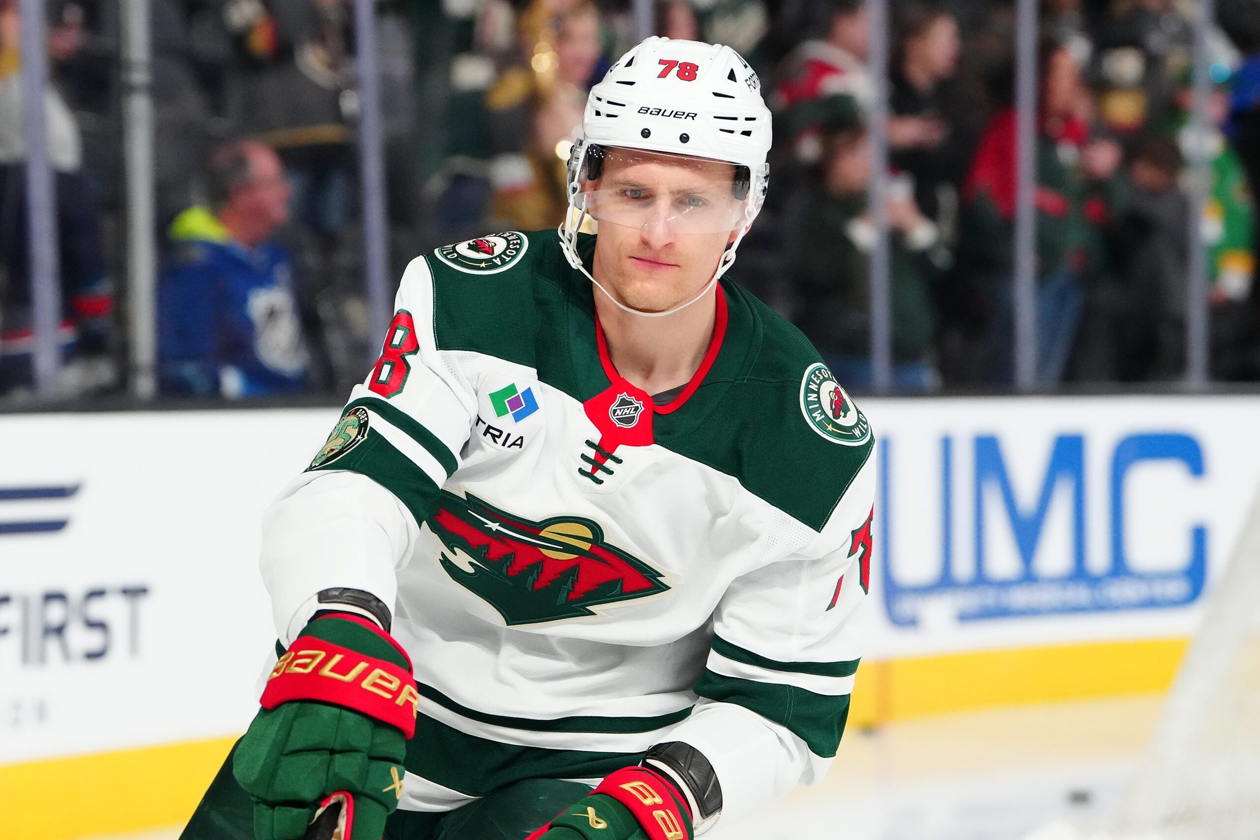 Wild's Nico Sturm leaves game with lower-body injury
