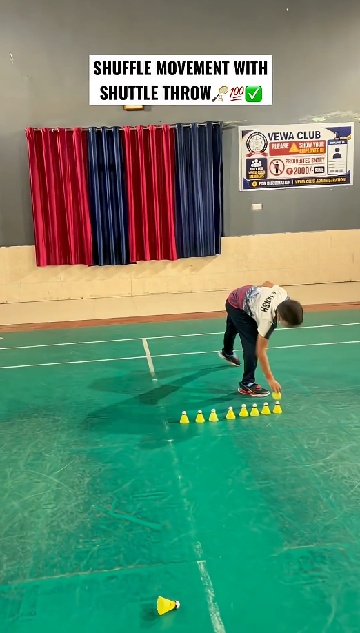 Shuffle movement practice in badminton
