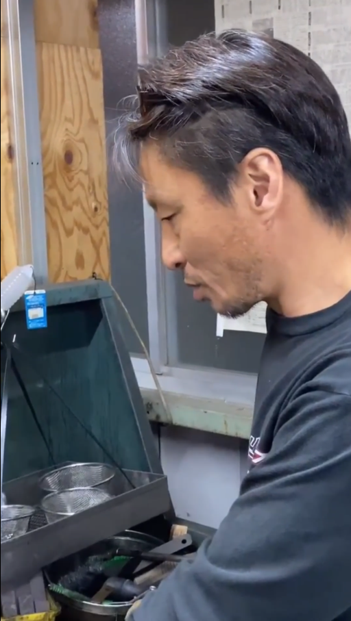 エンジン部品が錆びる原因とは 湿気対策の重要ポイント