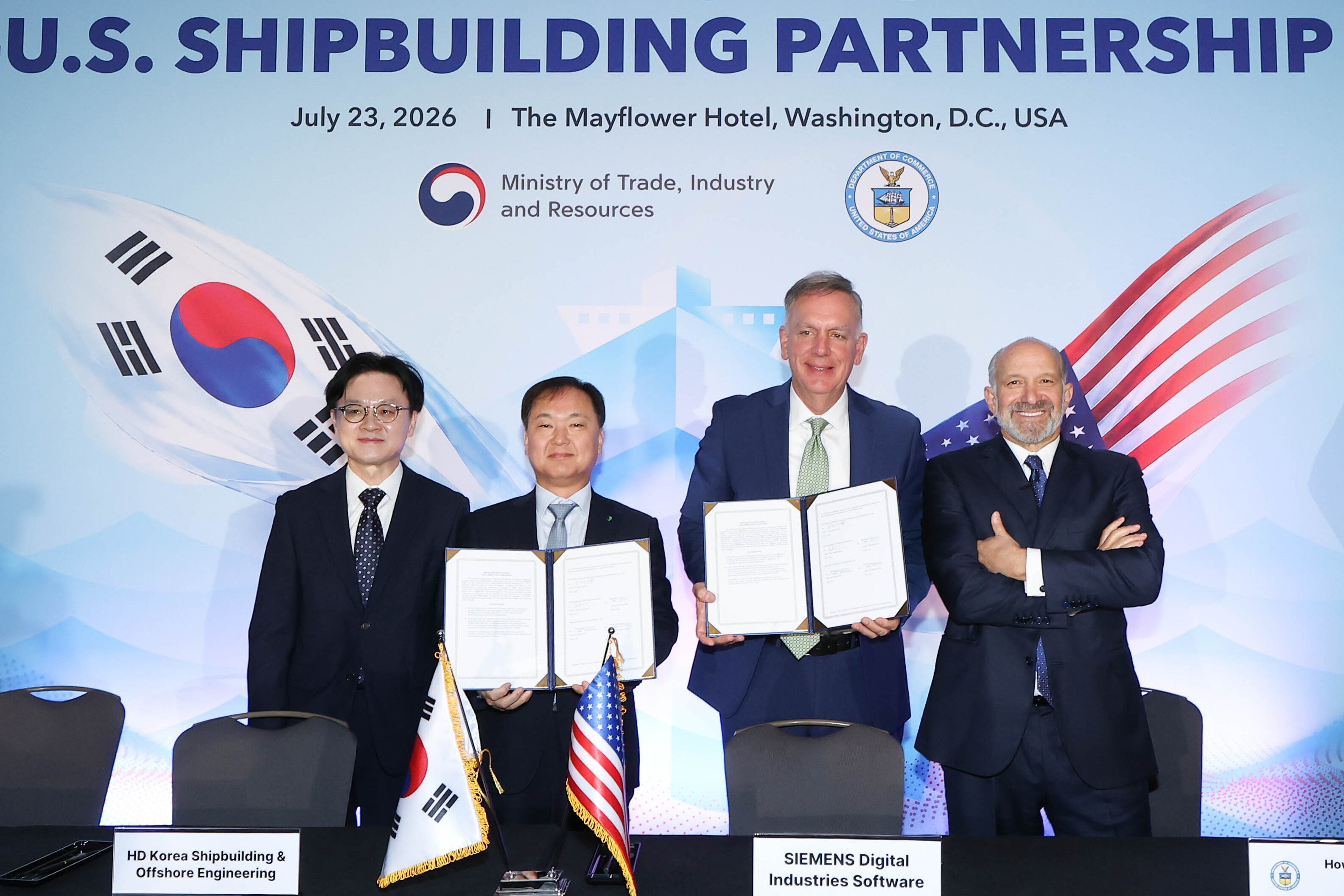 HD Hyundai, Siemens accelerate smart shipyard with global marine center